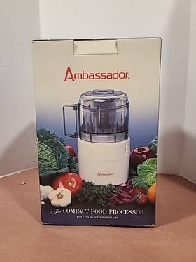 86001 Ambassador Vintage 2 1/2 Cup Compact Food Processor New In Box
