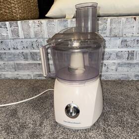 21op Hamilton Beach Food Processor. All Parts Blades Shredder Included.works