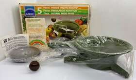 E-9607 Mirro E9607 Vintage 5 Piece Rotary Food Press Processor Grater Complete Read
