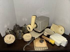 Rc1d.a Moulinex Vtg Super Chef Motor Base With Acces Incl Citrus Juicer 3 Reamers