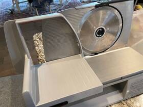 Rhfs1 Russell Hobbs Food Slicer Deluxe With Portion Scale Cover Included