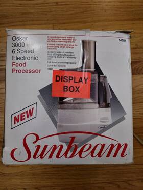 Sunbeam 027045142014 Vintage Oskar 3000 Food Processor Boxed Manuals Attachments Tested Works