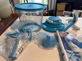 1240 Tupperware Power Chef System Food Processor/chopper Mix Chop Whisk Blue New
