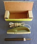 Vintage Hamilton Beach Scovill Electric Knife Avocado Model 275 - 2G Box. Fixed Price $9.95.