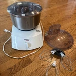Bosch Concept 7000 Solitaire Standalone Mixer 700W White Whip Beat. Fixed Price $299.99.