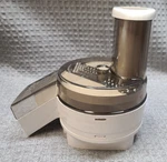 Oster 957-18F Kitchen Center Food Processor Top Base With One Blade Pusher. Fixed Price $16.99.