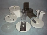 Vtg Oster Regency Kitchen Center Food Processor Salad Shooter & Blades W/pusher. Fixed Price $18.98.
