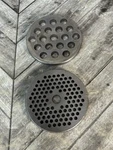 Maverick Deluxe Food Grinder MM-5501 Replacement Fine/medium Grinding Dies Only. Fixed Price $18.99.