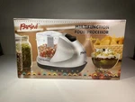 Parini Multifunction Food Processor/blender NDJ-208 Chops/dices/shreds Nob. Fixed Price $40.00.