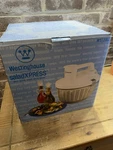 Westinghouse Saladxpress WST2002 Food Processor Slicer Grater Spinner. Fixed Price $70.00.