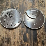 Cuisinart 4MM Slicing & Grating Discs Set (DLC-844 / DLC-837). Fixed Price $18.00.