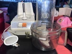 Black+decker D1FP1D Full Capacity Food Processor 300W Electric White W/ Blades. Fixed Price $33.33.