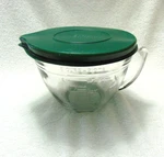 Anchor Hocking Batter Bowl, 2 Quart / 8 Cup Glass Mixing With Green Lid Usa. Fixed Price $23.19.