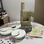 Vintage Genuine Oster Foodcrafter Slicer Shredder Fries Model 341 2 Speed Works. Fixed Price $31.99.