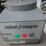 Robot Coupe R101 Clr Mixer Food Processor( Base Only). Fixed Price $200.00.