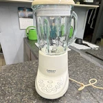Cuisinart Smartpower 7-SPEED Electronic Blender White Glass 40OZ Ice Crusher. Fixed Price $24.50.