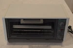 Black & Decker Spacemaker Continuous Cleaning Toaster Oven/broiler TRO510 TY1. Fixed Price $59.99.