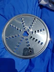 Bosch Coarse Shredding Grate Disc Blade For Universal Mixer Accessory Model UM3. Fixed Price $27.00.
