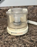 Black & Decker Handy Chopper Mincer HC20 Food Processor. Fixed Price $25.76.