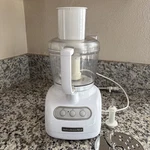 Kitchenaid Food Processor KFP715WH2 White All Parts Included Works Great. Fixed Price $59.99.