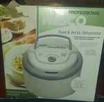 Nesco FD-75PR 700W Food & Jerky Dehydrator, 5-TRAY, Adj Temp, Top Fan. Fixed Price $35.00.