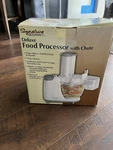 Kitchen Gourmet Deluxe Food Processor Model NT-0016 Complete With Manual. Fixed Price $39.99.