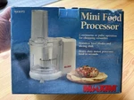 New Box White Mini Food Processor MAXFP2 By Maxim. Fixed Price $33.00.